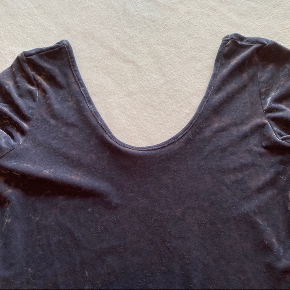 AE Velvet Scooped Neck Bodysuit - Picture 4 of 6